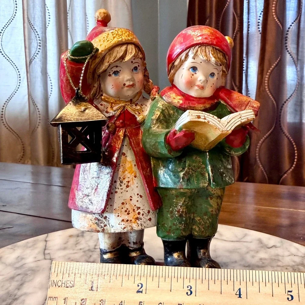 VTG‎ Christmas Caroling Figurine Children Singing Carols Lantern Charles Dickens